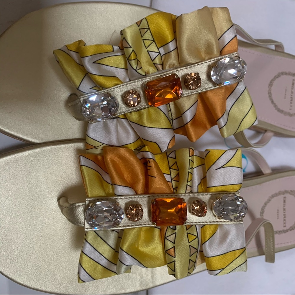 😍NEW Pucci Jewel Embellished Thong Sandals - Picture 4 of 7